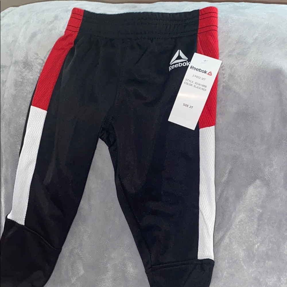 Reebok 2T toddlers joggers